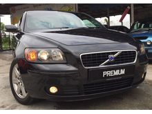 Volvo S40 2.4 (A)