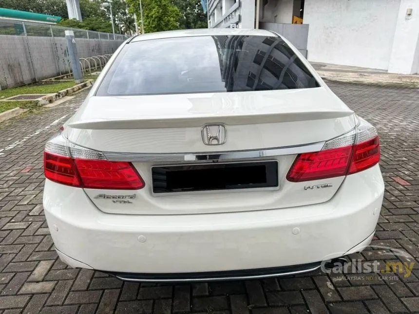 2015 Honda Accord VTi-L Sedan
