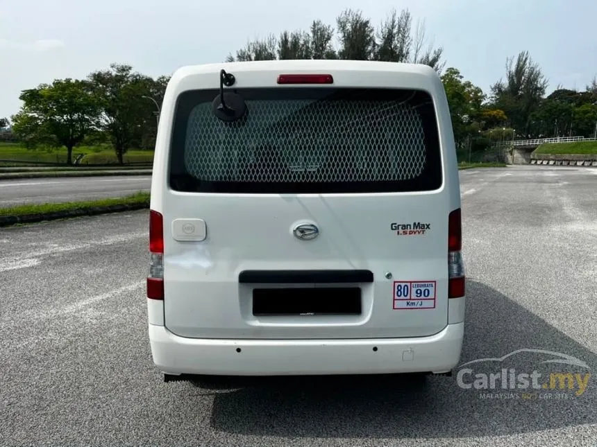 2020 Daihatsu Gran Max Panel Van