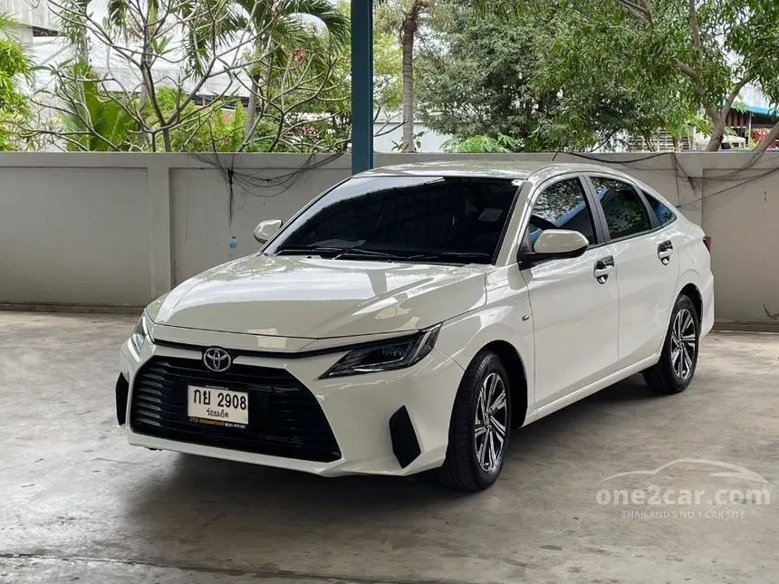 2025 Toyota Yaris Ativ Sport Sedan
