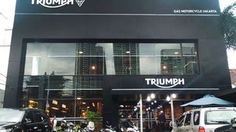 Triumph Resmikan Showroom Baru Sekaligus Rumah Bikers