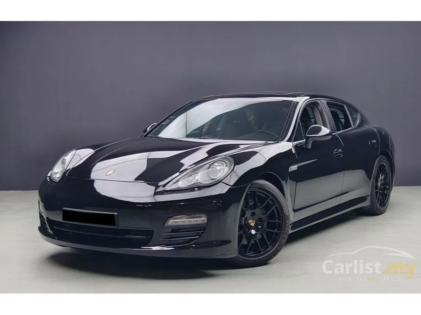 2011 Porsche Panamera Hatchback