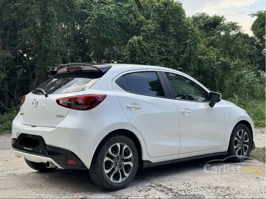 2015 Mazda 2 SKYACTIV-G Hatchback