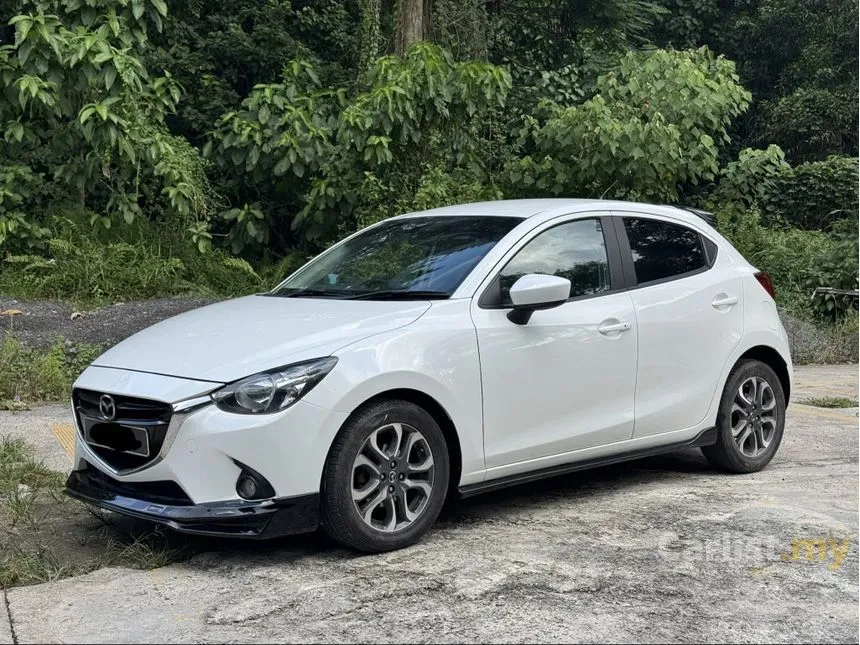 2015 Mazda 2 SKYACTIV-G Hatchback