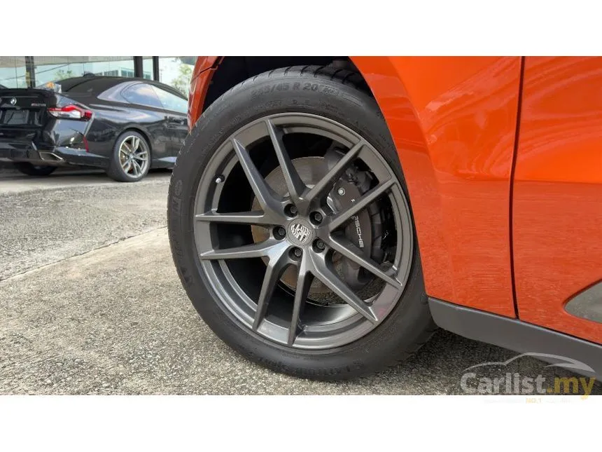 2022 Porsche Macan SUV