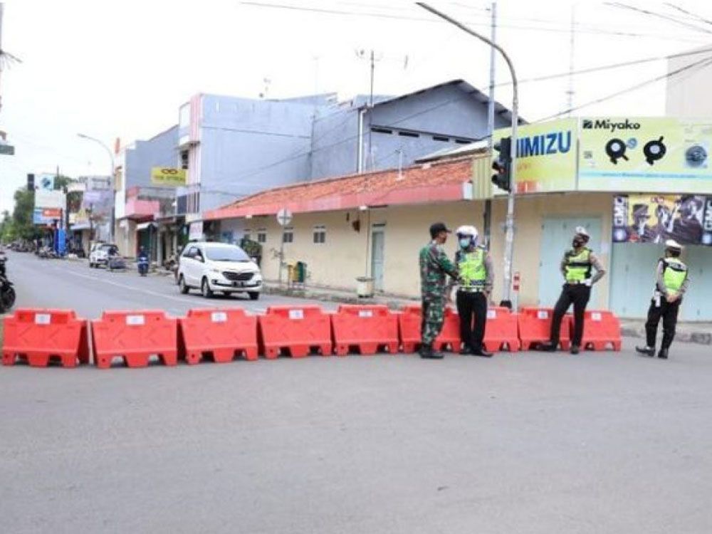 4 Jalan Utama di Cirebon Ditutup Selama PSBB Karena Banyak Pelanggar