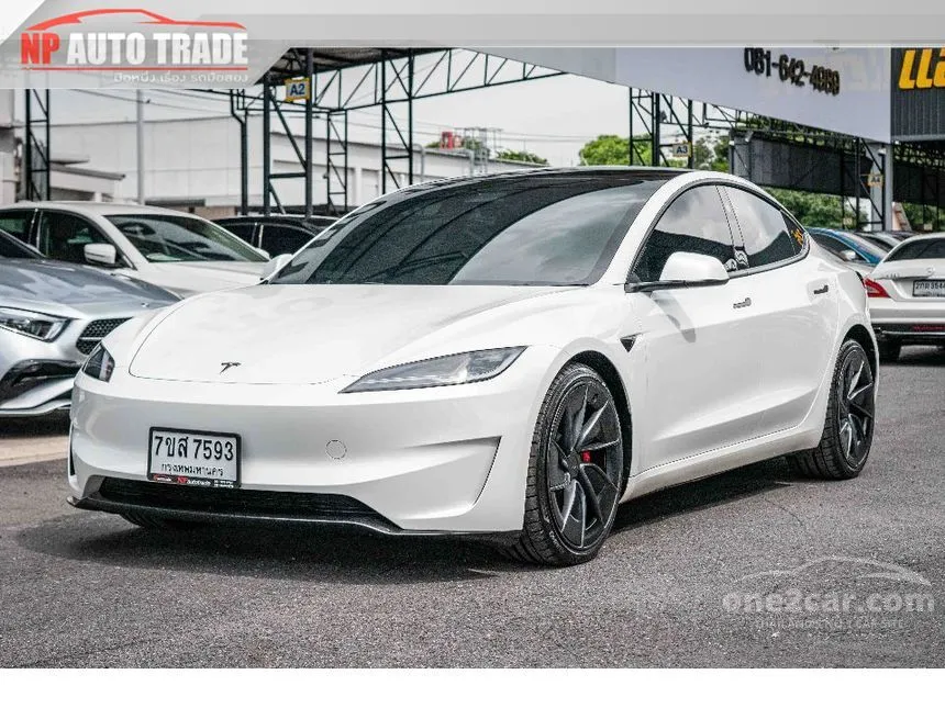 2024 TESLA Model 3 Performance Sedan