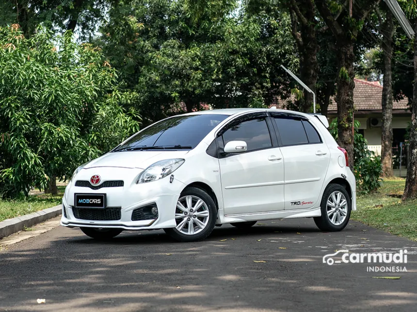 2012 Toyota Yaris S Hatchback