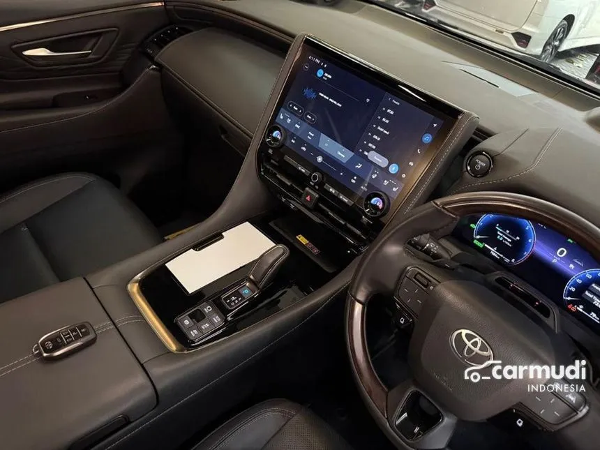 2024 Toyota Alphard HEV Modelista MPV