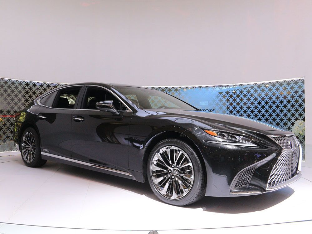 50 Orang Pesan Lexus LS500h