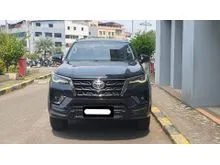 2022 Toyota Fortuner 2.7 SRZ GR SPORT 4X2 SUV hitam km 28 ribuan