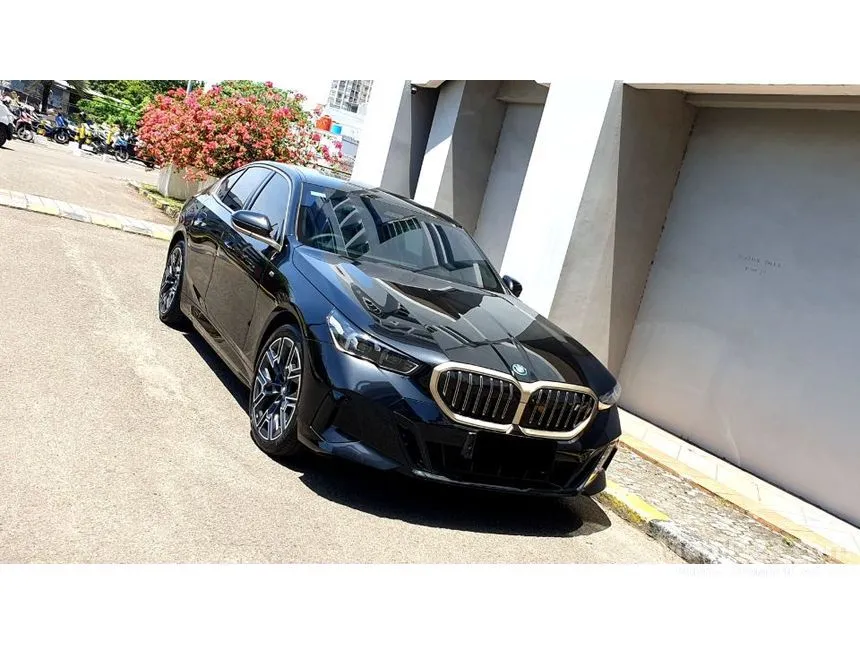 2024 BMW i5 eDrive40 M Sport Sedan
