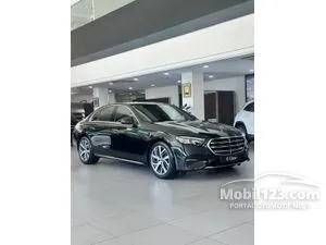 2025 Mercedes-Benz E200 2.0 Exclusive Line Sedan