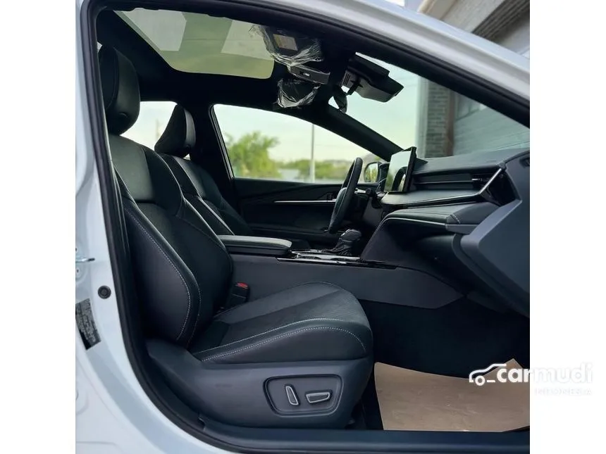 2025 Toyota Camry HEV (Premium Color) Sedan