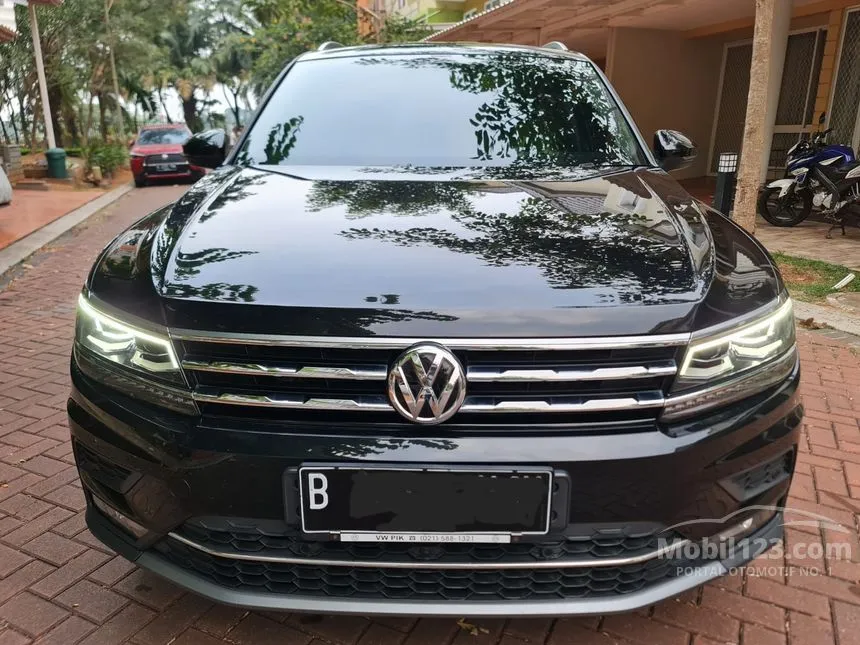 Jual Mobil Volkswagen Tiguan 2021 TSI Allspace 1.4 di Banten Automatic SUV Hitam Rp 399.000.000