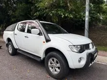 2009 Mitsubishi Triton 3.2 Dual Cab 4X4 Pickup