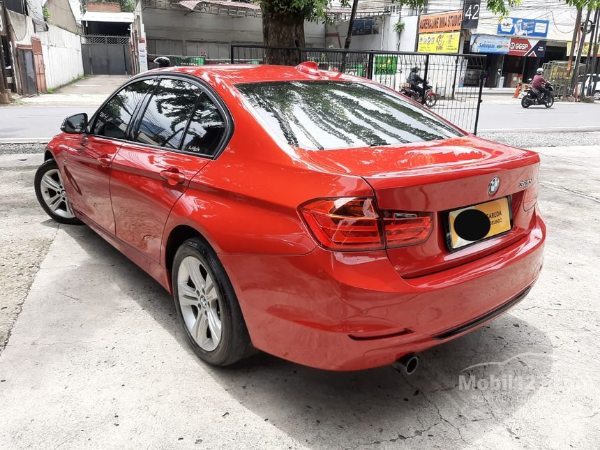 Jual Mobil BMW 320i 2014 Sport 2.0 di DKI Jakarta Automatic Sedan Merah ...