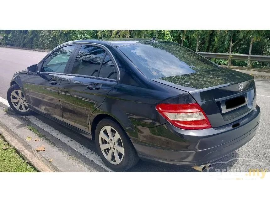 2010 Mercedes-Benz C180 BlueEFFICIENCY Sports Edition Sedan