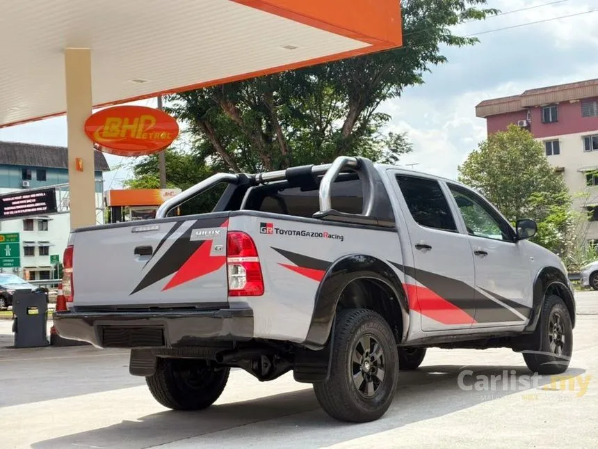 2011 Toyota Hilux Dual Cab Pickup