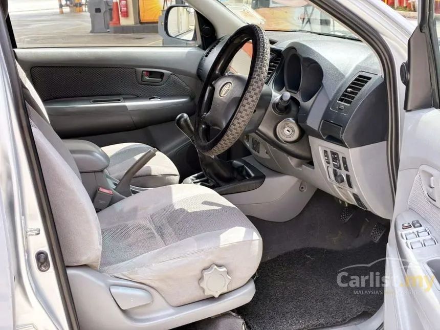2011 Toyota Hilux Dual Cab Pickup