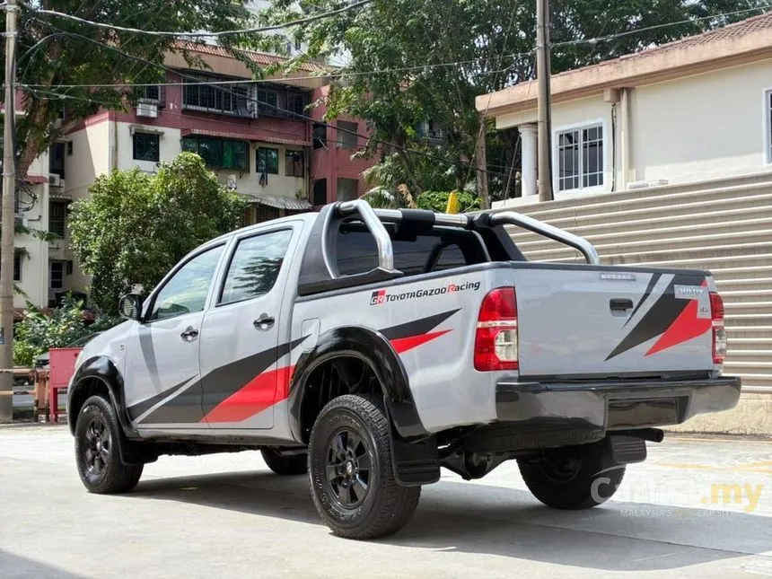 2011 Toyota Hilux Dual Cab Pickup