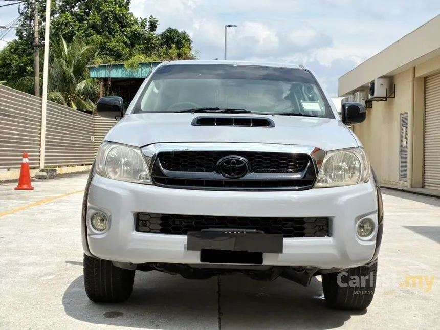 2011 Toyota Hilux Dual Cab Pickup