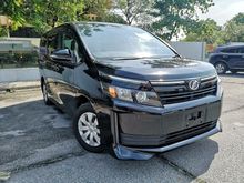 2014 Toyota Voxy 2.0 X - 8 Seater 2 Power Door