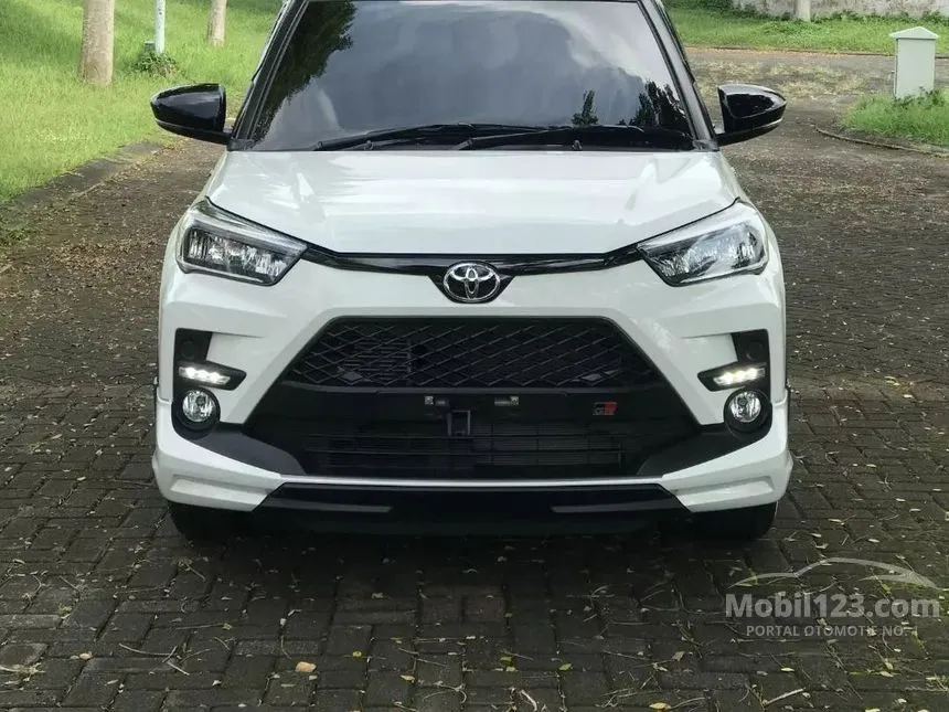 Jual Mobil Toyota Raize 2024 GR Sport 1.0 di Jawa Barat Automatic Wagon Putih Rp 230.500.000