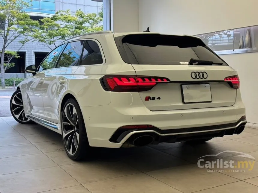 2022 Audi RS4 Avant Wagon