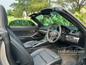 2025 Porsche 718 2.0 Boxster Convertible
