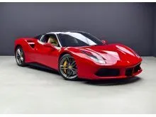 2018 Ferrari 488 Spider 3.9 Twin-Turbo V8 Coupe Retractable hard-top roof Carbon-ceramic brakes Launch Control Aggressive aerodynamic design