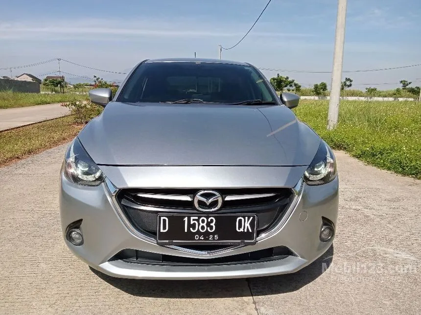 Jual Mobil Mazda 2 2014 R 1.5 di Jawa Barat Automatic Hatchback Silver Rp 145.000.000