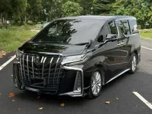 2020 Toyota Alphard 2.5 G S Gold - pilot seat,  free warranty , tiptop condition , keep very well by last owner , guarantee no major and banjir