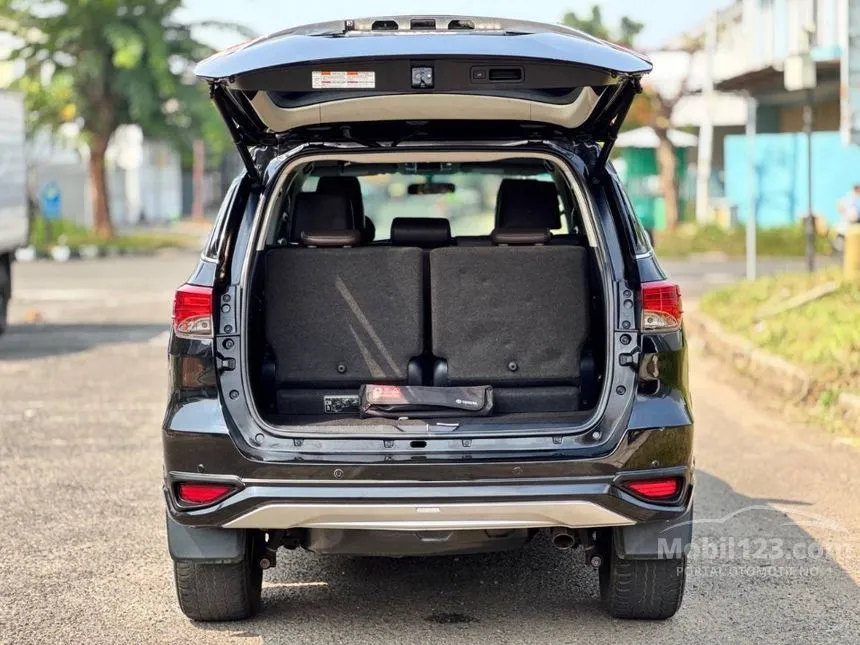 2019 Toyota Fortuner SRZ TRD 4X2 SUV