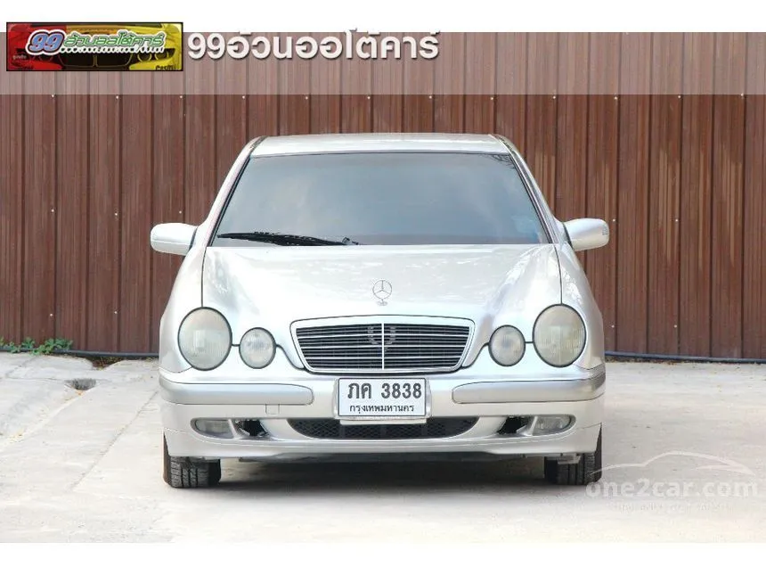 2001 Mercedes-Benz E220 Classic CDI Sedan