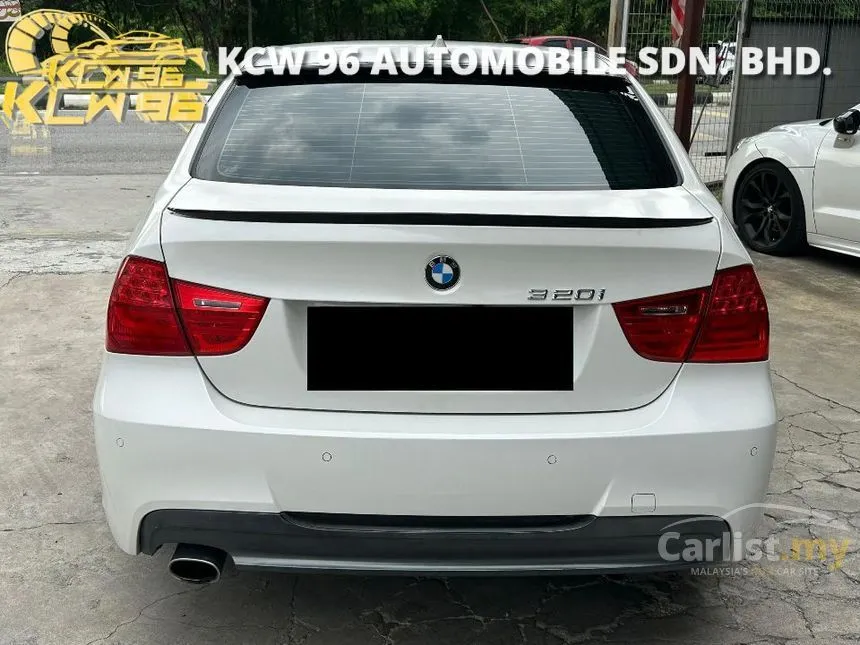 2009 BMW 320i Sedan