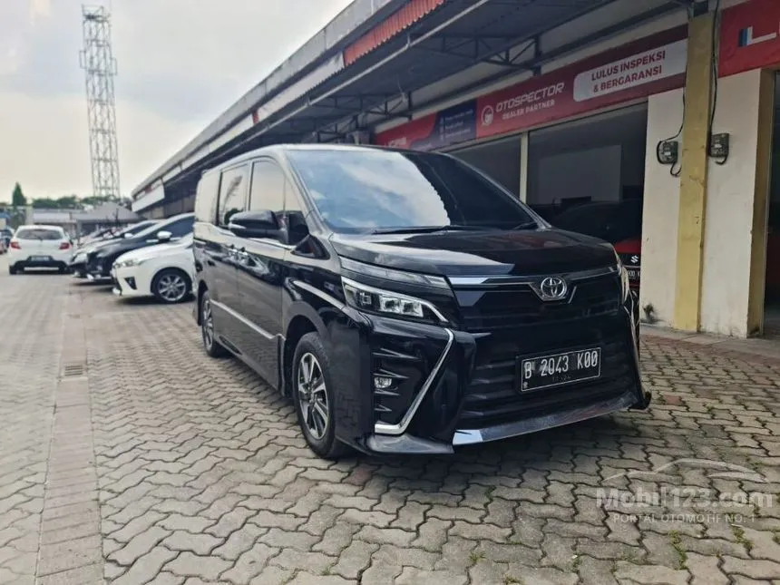 Jual Mobil Toyota Voxy 2019 2.0 di Banten Automatic Wagon Hitam Rp 350.000.000