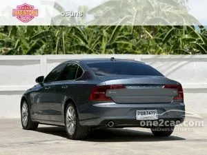 2017 Volvo S90 2.0 D4 Momentum Sedan