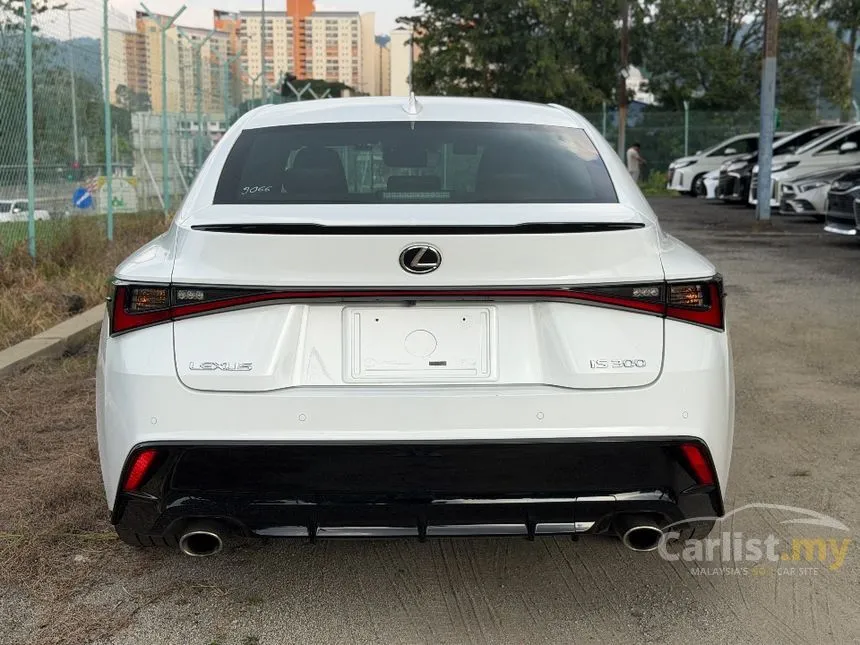 2021 Lexus IS 300 F Sport Sedan