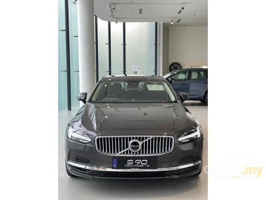 2024 Volvo S90 Recharge T8 PHEV Sedan