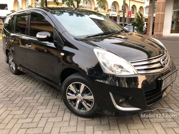 Nissan Grand Livina Mobil Bekas & Baru dijual di Indonesia 