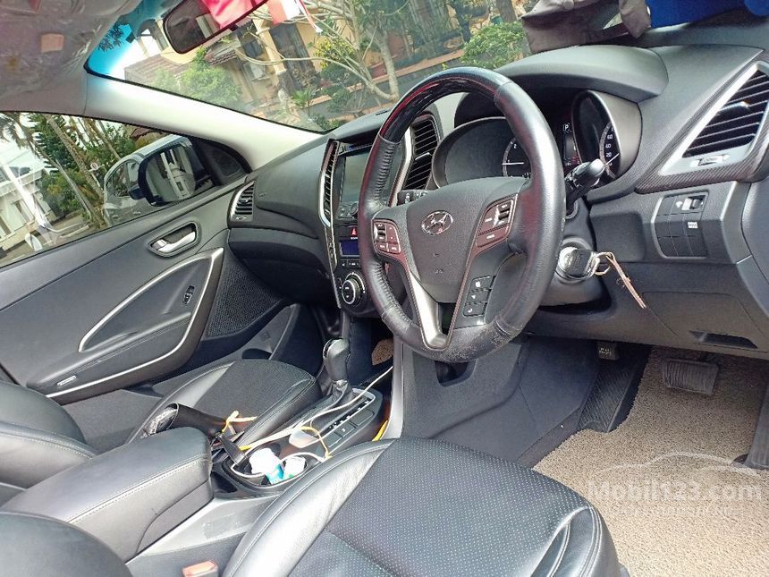 Jual Mobil Hyundai Santa Fe 2016 Limited Edition 2.2 di 