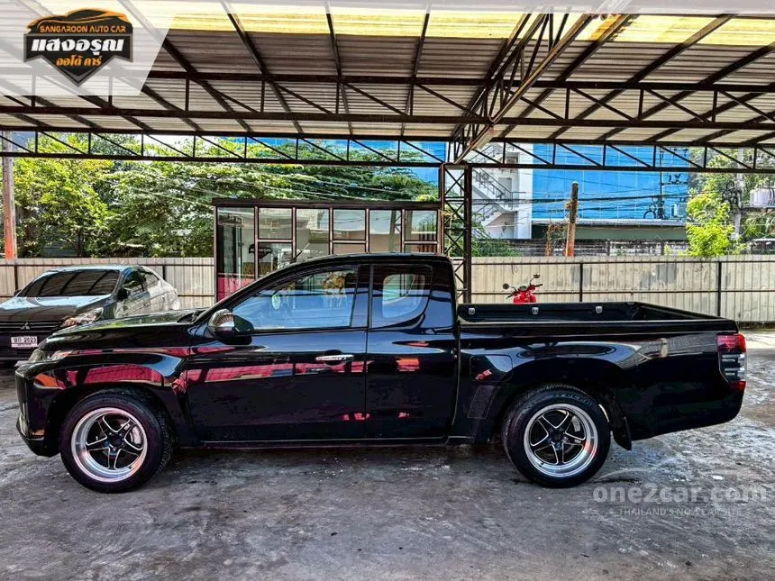 2020 Mitsubishi TRITON GLX Mega Cab Pickup