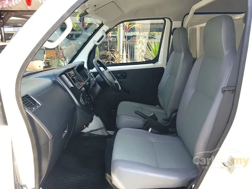 2022 Daihatsu Gran Max Panel Van