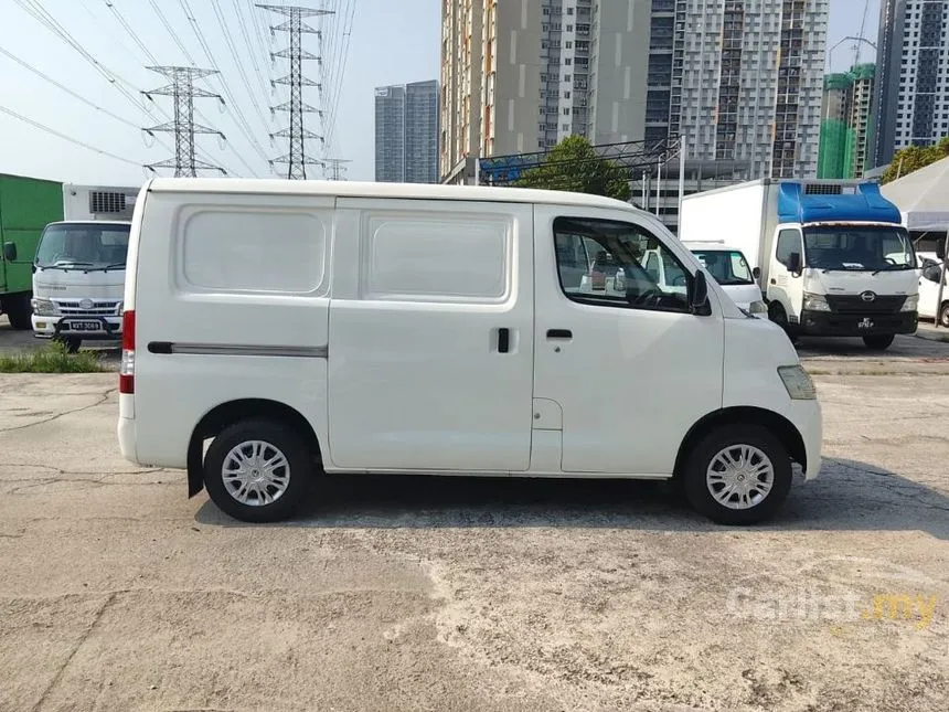 2022 Daihatsu Gran Max Panel Van