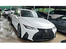 2021 Lexus IS 300 2.0 F Sport Sedan / Orange Brake Calipers / Red Interior / 360 Camera / Sunroof /UNREGISTERED