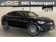 2024 Mercedes-Benz GLC350e 2.0 4MATIC AMG Line Coupe / PANORAMIC SUNROOF / POWER TAILGATE / 360 CAMERA SYSTEM /SPORTS STEERING WHEEL/BLIND SPOT ASSIST
