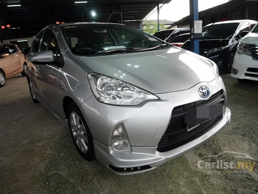 2013 Toyota Prius C Hybrid Hatchback