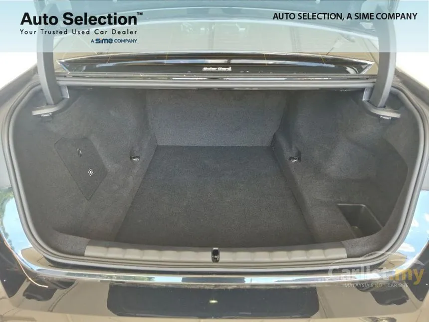 2024 BMW 750e xDrive M Sport Pure Excellence Sedan