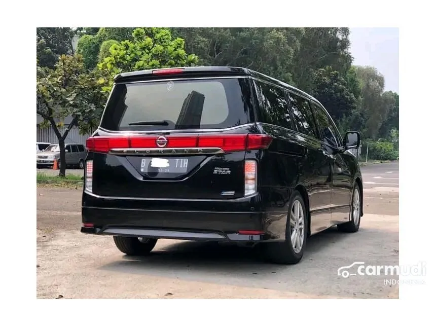 2013 Nissan Elgrand Highway Star MPV
